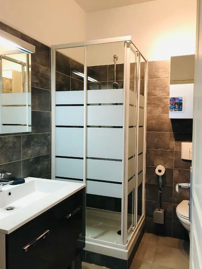 Central Studio Apartment Marseille